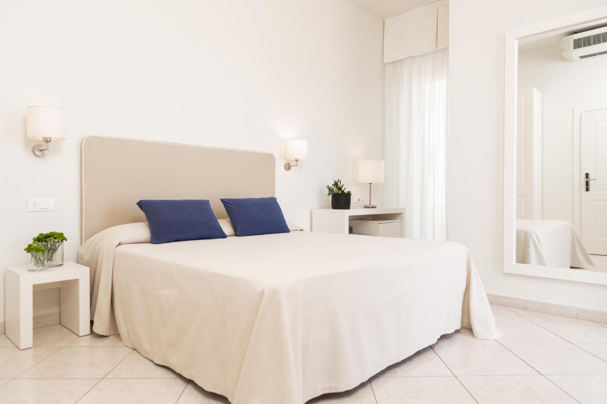Hotel Capanni Bellaria-Igea Marina Eksteriør bilde